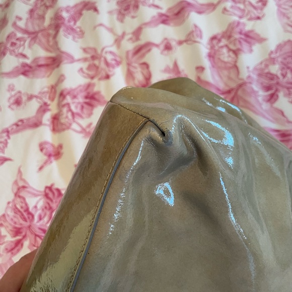 🌼 Summer Bag Blowout! 🌼 Rare Dooney & Bourke patent Leather Draw String Satchel - Picture 9 of 16